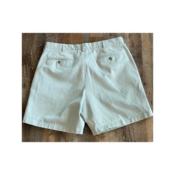 L.L. Bean khaki tan flat front shorts size 38 100% Cotton - Picture 2 of 6